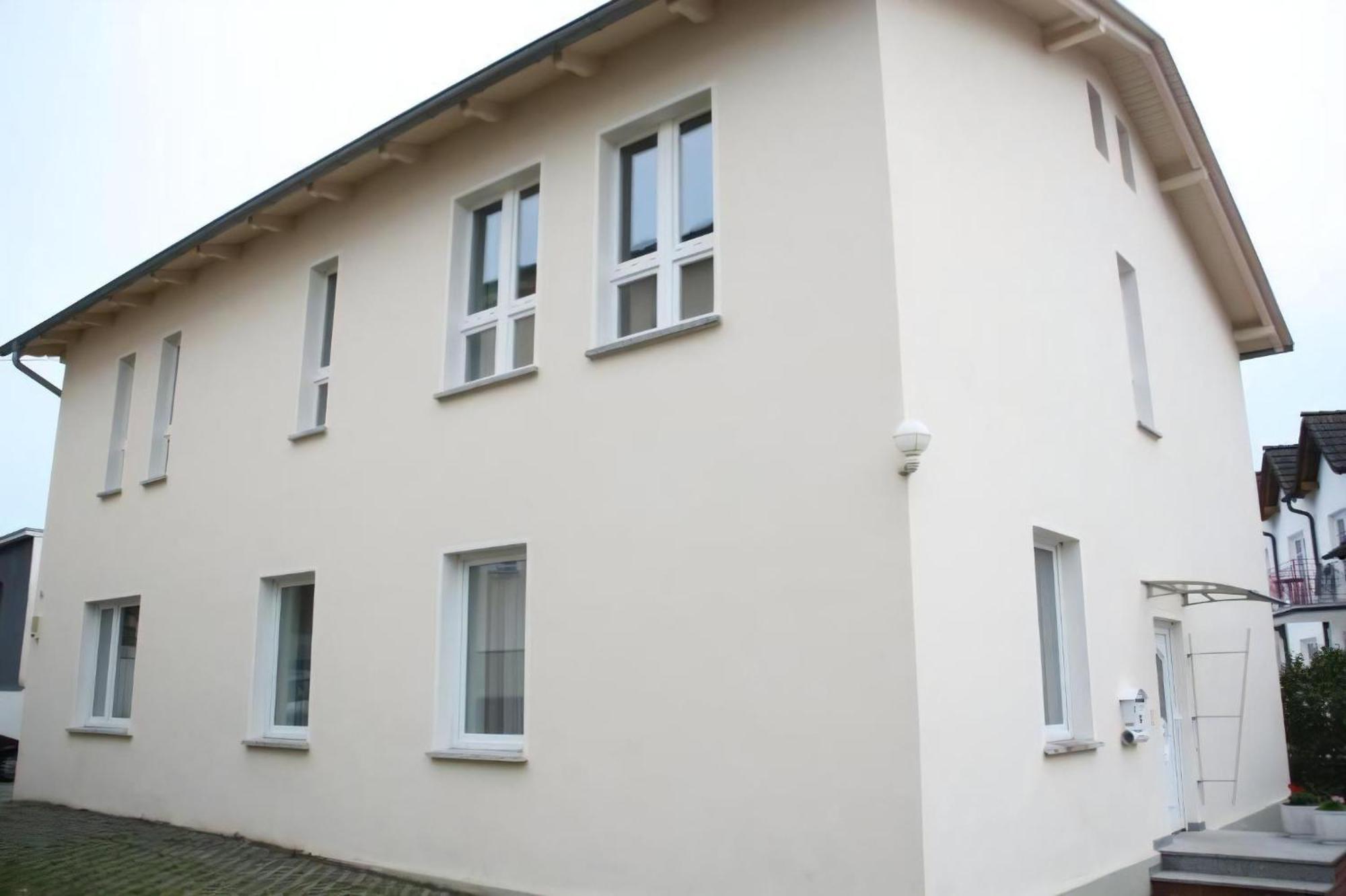 Ferienwohnung In Strandnaehe In Ahlbeck ゼーバート・ヘリングスドルフ エクステリア 写真